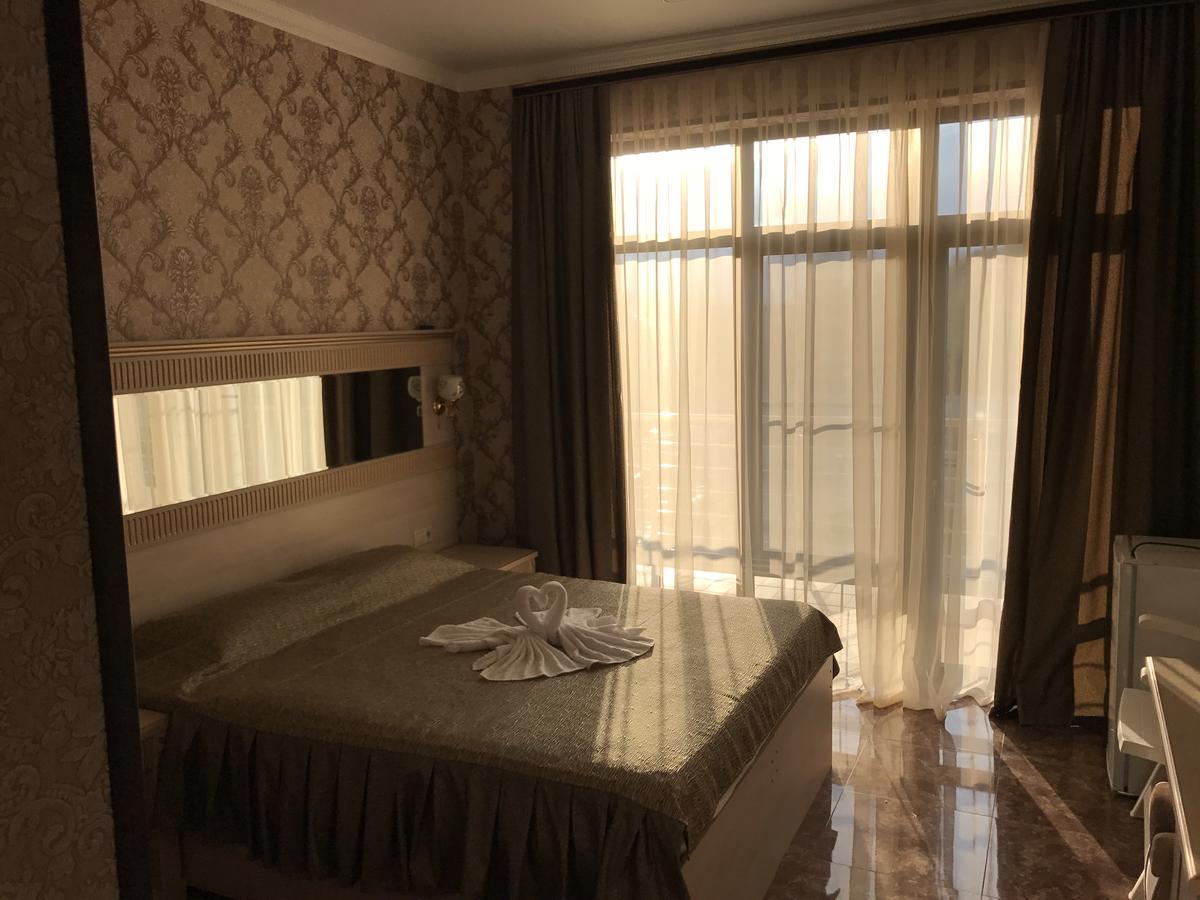 Hotel Danelyan 피준다 외부 사진
