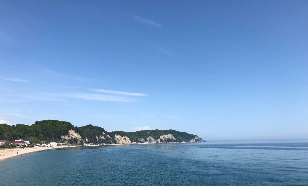 Hotel Danelyan 피준다 외부 사진